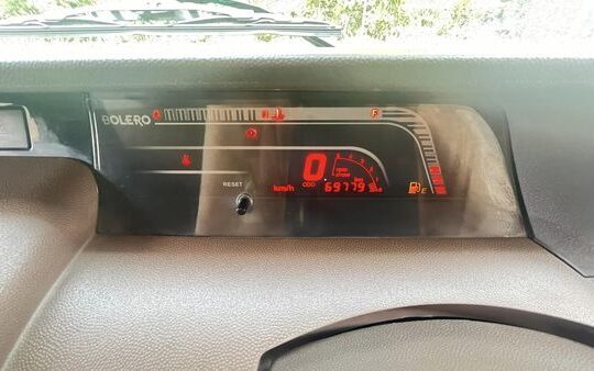 A first-hand Bolero ZLX, 2015 October model, with 70500km running is for sale.