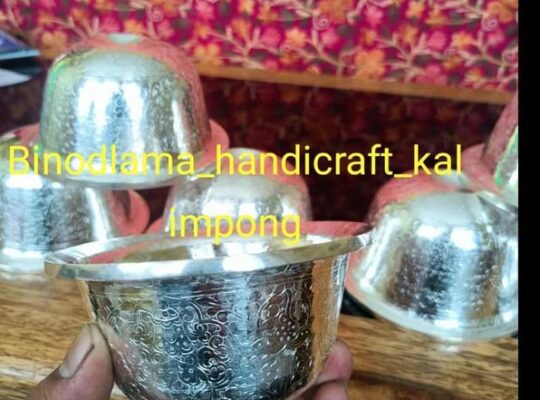 Kalimpong-based silver product manufacturer dealing in wholesale rates to shops and individuals.