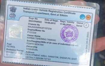 2015 model Ecosport for sale, priced at 3 lakhs (fixed), token tax paid up to 2030.