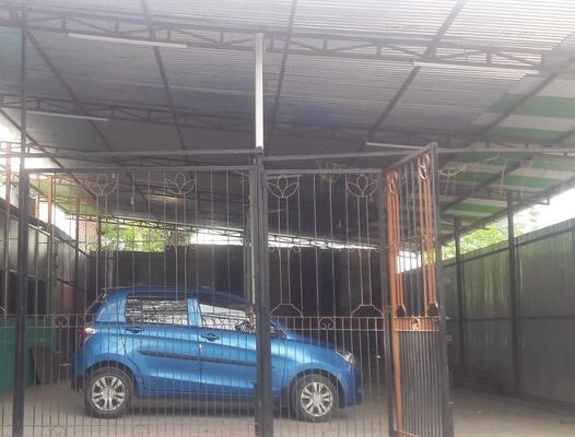 Store space for rent in Sisney Bazar, Jorethang.