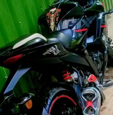 A 2023 model Gixxer 250cc bike is for sale for 95000 rupees.