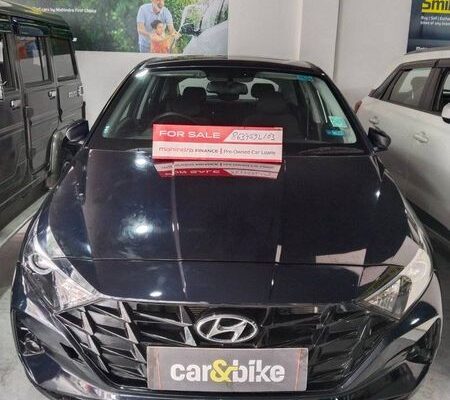 2023 i20 Asta top model with push starter, sunroof, and 5 new tires for sale.