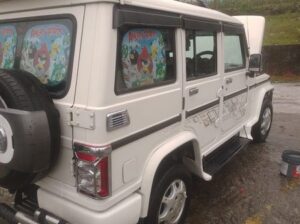 A Mahindra Bolero Power Plus ZLX top model from 2017 is for sale for a slightly negotiable price of Rs 5,60,000, with a new battery, Android display, back camera, and 72,000 km driven.