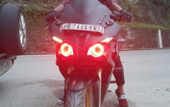 Bajaj Pulsar RS 200 BS4 2017 model for sale.