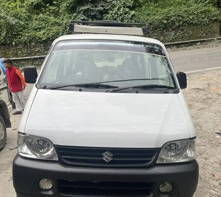 A 2019 model Maruti Suzuki Eeco, 7 seater, private number, with 122k running, is available for sale in Singtam, with refinance option available.