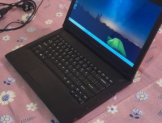Lenovo laptop for sale.