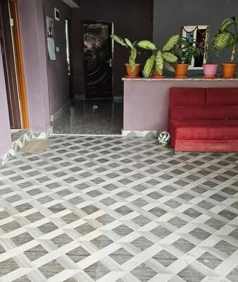 A 4 and half slab building at Smile Land Saramsa is for urgent sale.