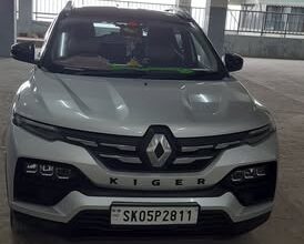 A 2021 Renault Kiger RXZ top model MT petrol Compact SUV with 39000kms running is for sale.