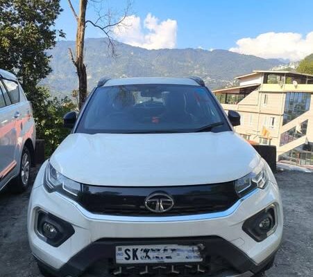A 2020 Tata Nexon luxury car is for urgent sale.