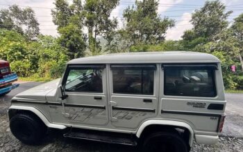 A 2017 model vehicle is for urgent sale.