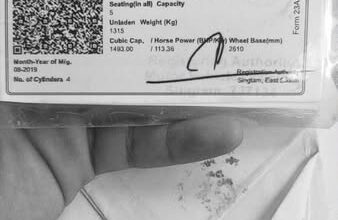 Urgent sale of a car in good condition with minor scratches for 6 lakhs 50 thousand, price negotiable for genuine buyers.